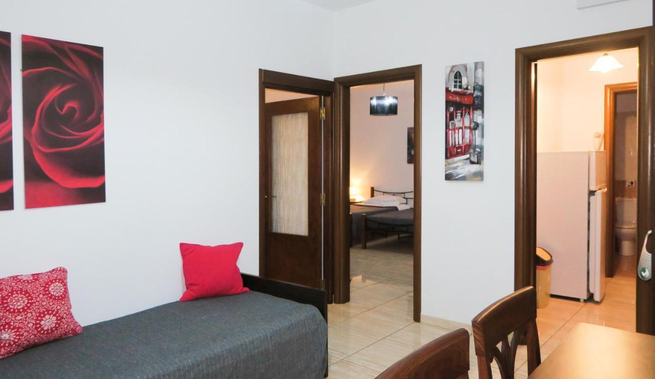 Kallisti Apartments Skiathos Town Ngoại thất bức ảnh