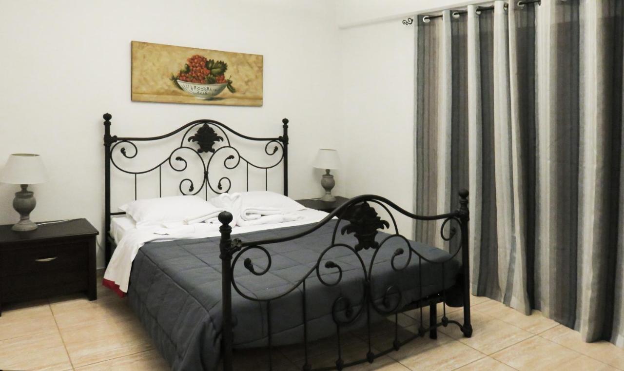 Kallisti Apartments Skiathos Town Ngoại thất bức ảnh