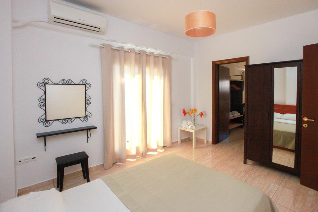 Kallisti Apartments Skiathos Town Phòng bức ảnh