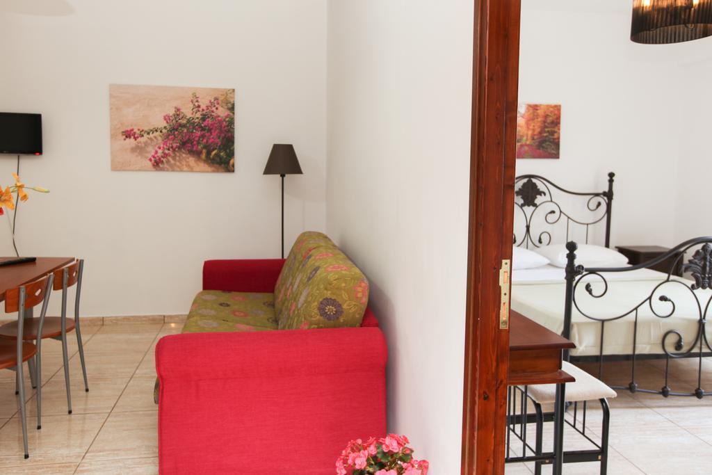 Kallisti Apartments Skiathos Town Ngoại thất bức ảnh