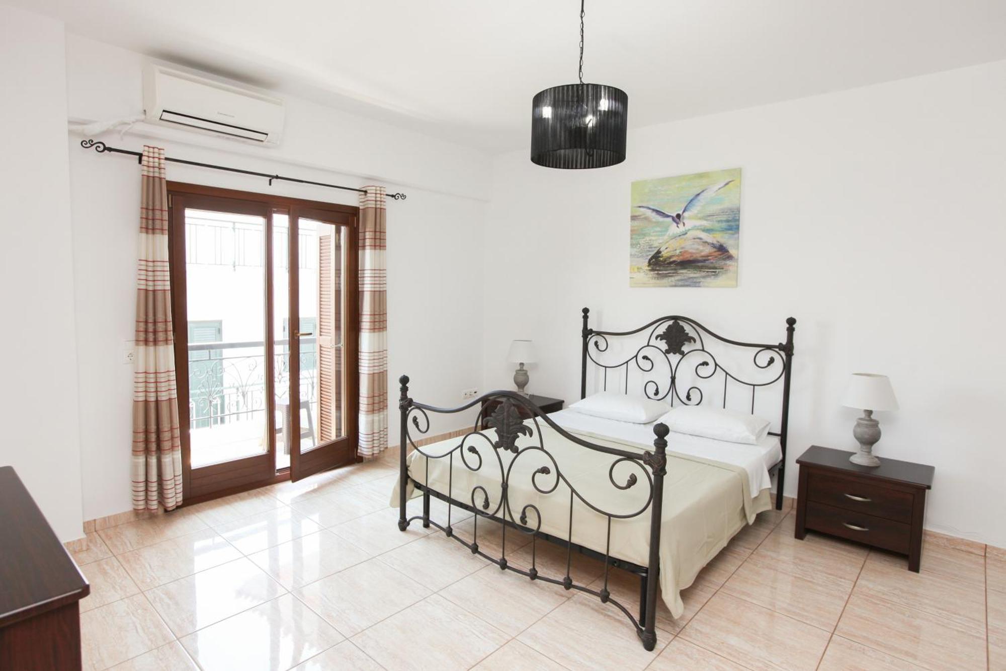 Kallisti Apartments Skiathos Town Phòng bức ảnh